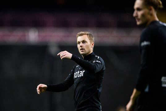 s Sebastian Larsson