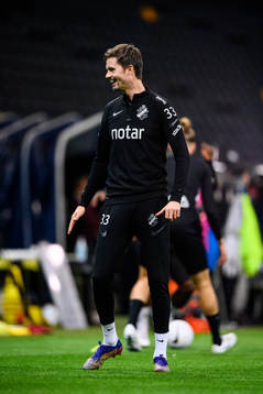 s Mikael Lustig