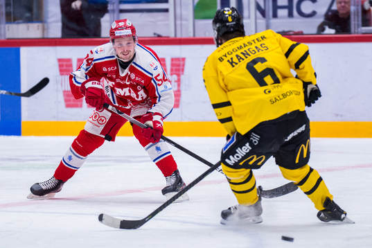 Timrås Jonathan Dahlén och Västerås Gabriel Kangas