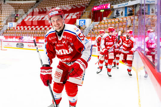 Timrås Jonathan Dahlén jublar