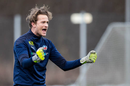 Helsingborgs målvakt Anders Lindegaard jublar