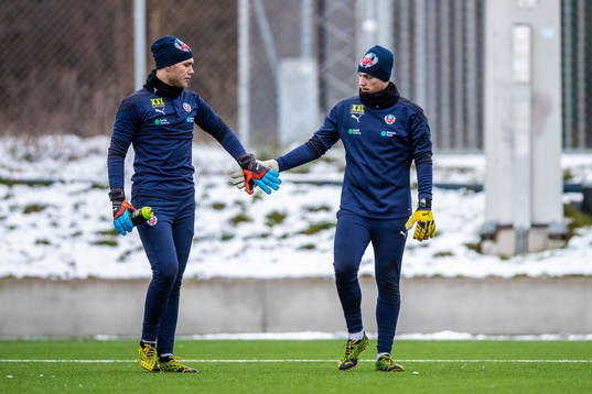Helsingborgs målvakt Kalle Joelsson och målvakt Ian