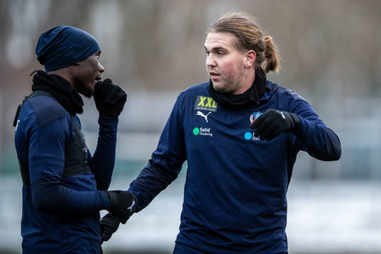 Helsingborgs Ravy Tsouka-Dozi och Charlie Weberg