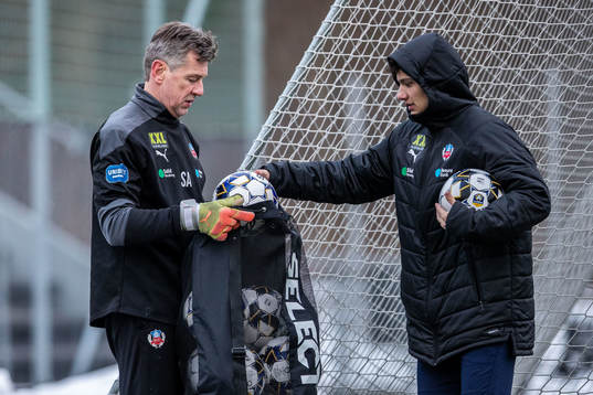 Helsingborgs målvaktstränare Sven Andersson och Assad Al