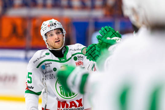 Rögles Simon Ryfors jublar