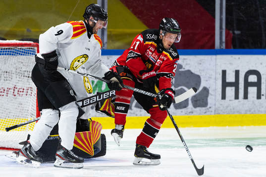 Brynäs Niclas Andersén och Luleås Juhani Tyrväinen