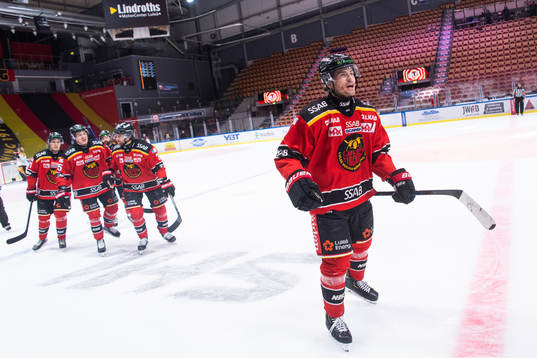 Luleås Oscar Engsund jublar