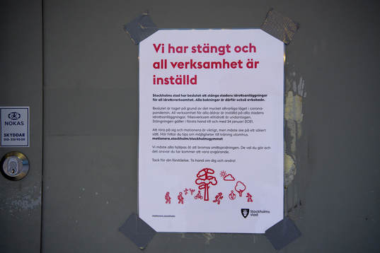 Skyltar om information gällande inställd verksamhet
