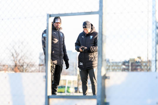 Assisterande tränare Jeffrey Aubynn och sportchef och