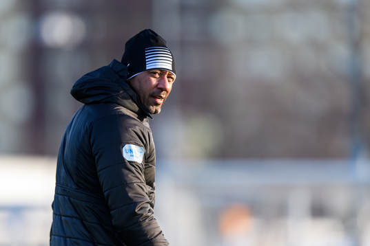 Assisternade tränare Jeffrey Aubynn