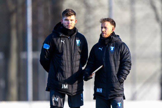 Fystränare Jamie Mackay och fystränare Mark Read