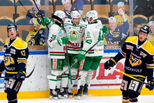 Rögles Adam Tambellini jublar