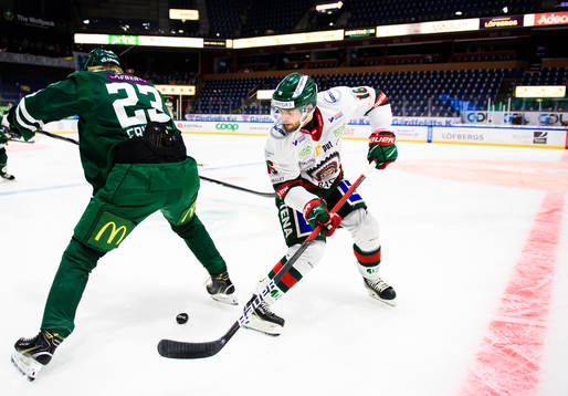 Färjestads Albin Eriksson och Frölundas Stefan Elliot