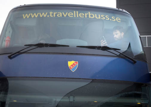 Djurgårdens Dick Axelsson på spelarbussen