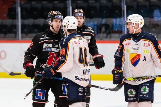 Örebros Rasmus Rissanen och Djurgårdens Albin Grewe