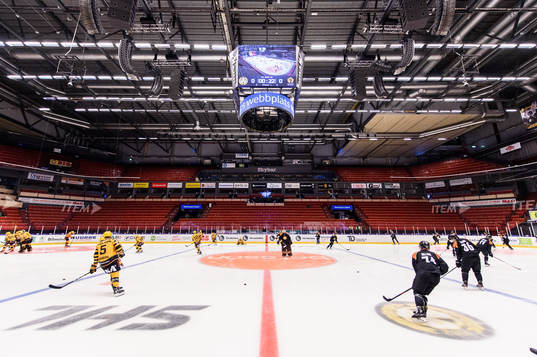 Skellefteås och Brynäs spelare värmer upp