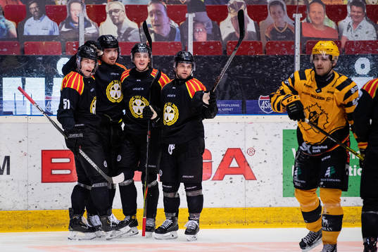 Brynäs Marcus Björk jublar