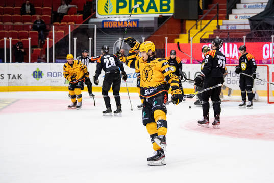 Skellefteås Roland McKeown jublar