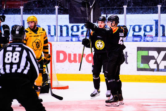 Brynäs Tomi Sallinen jublar