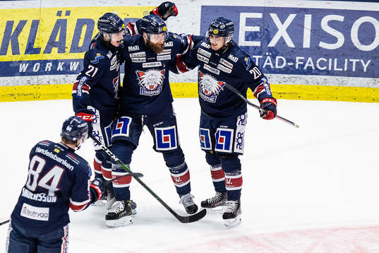 Linköpings Jonas Junland jublar