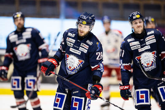 Linköpings Jaakko Rissanen deppar