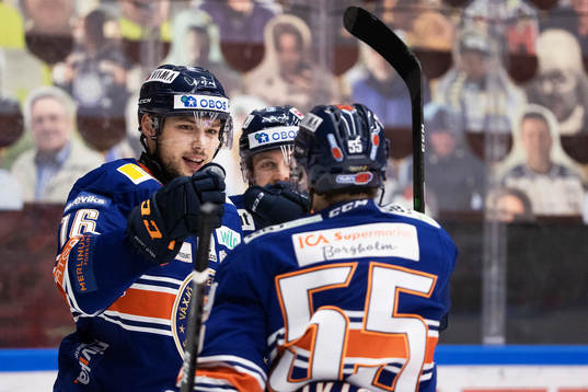 Växjös Brendan Gaunce jublar