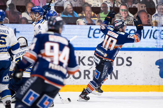 Växjös Richard Gynge jublar