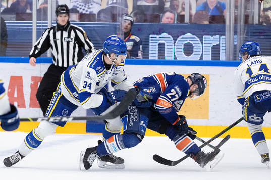 Leksands Peter Cehlarik och Växjös Martin Lundberg