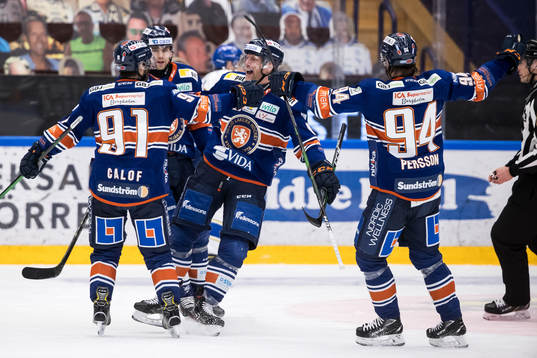 Växjös Richard Gynge jublar