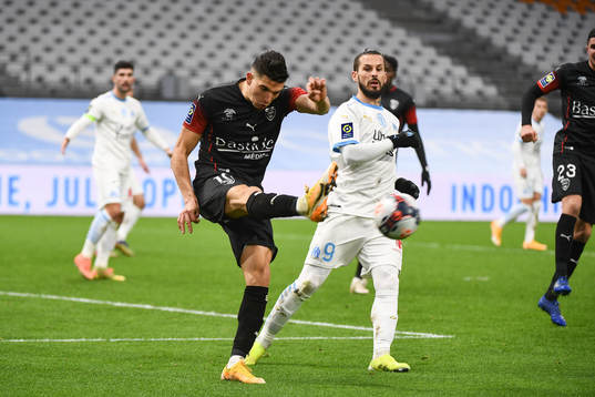 Anthony BRIANCON of Nimes and Dario BENEDETTO of Marseille