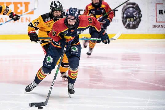 Luleås Emma Nordin och Djurgårdens Julia Östlund
