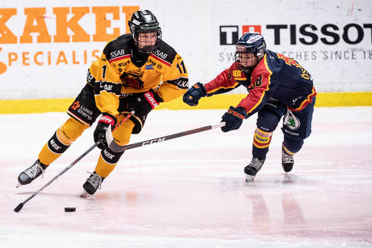 Luleås Josefine Hoegh Persson och Djurgårdens Alice