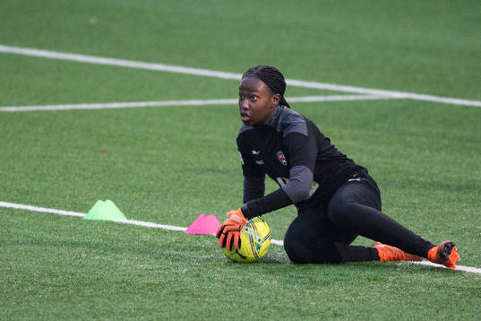 Målvakt Angel Mukasa