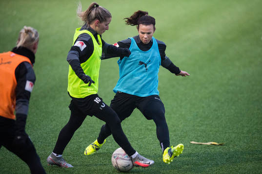 Jelena Cankovic och Jessica Samuelsson