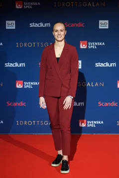 Matilda Plan, fotboll, poserar på röda mattan