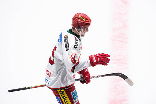 Modos Patrik Karlkvist jublar