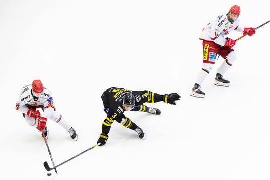 Modos Jeremias Lindewall och William Strömgren mot