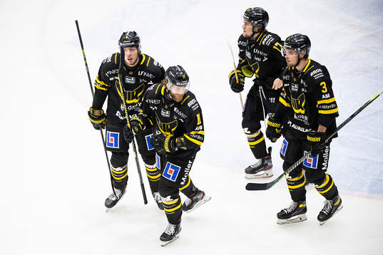 Västerås Sam Marklund jublar