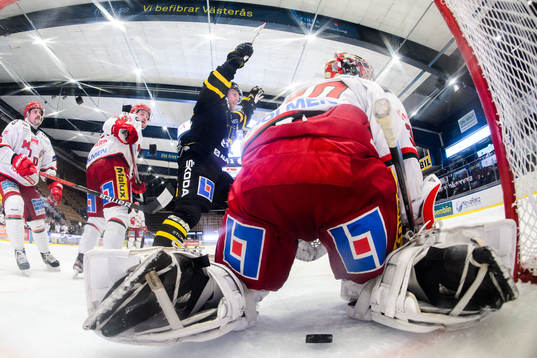 Bläddra bland fler bilder av Ishockey, Hockeyallsvenskan, Västerås - Modo