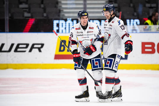 Linköpings Tyler Morley och Andrew Gordon jublar