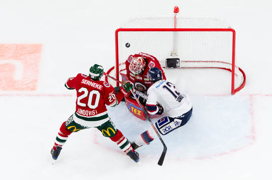 Linköpings Andrew Gordon gör 1-2 bakom Frölundas