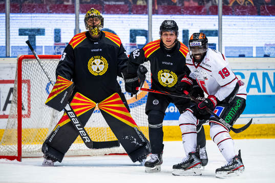 Örebros Daniel Muzito Bagenda, Brynäs Tom Hedberg och