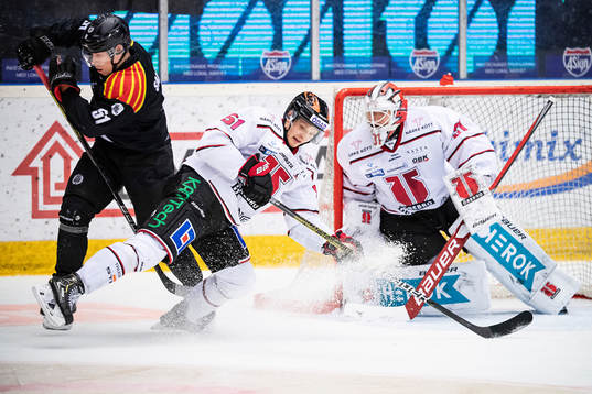 Brynäs Tomi Sallinen och Örebros Kristian Näkyvä