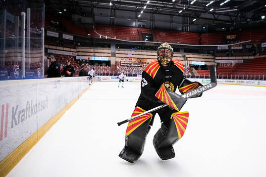 Örebros Christopher Mastomäki jublar