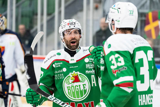 Rögles Taylor Matson och Niklas Hansson jublar