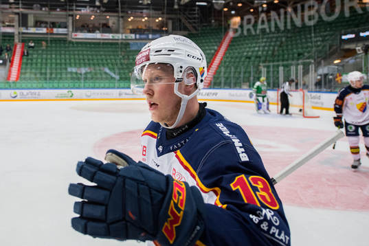 Djurgårdens Kalle Östman jublar