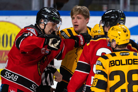 Luleås Eddie Larsson och Skellefteås Jonatan Berggren