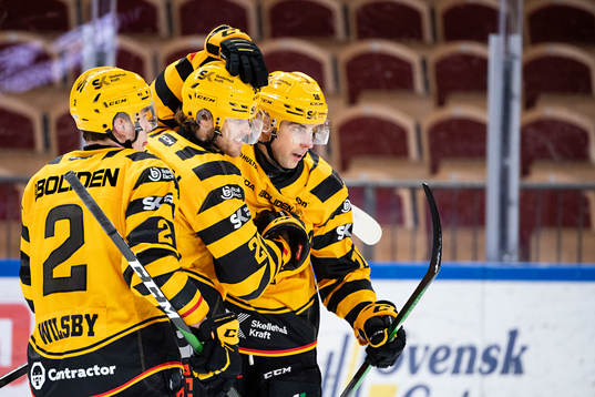 Skellefteås Roland McKeown jublar