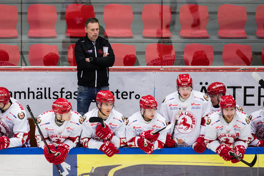 Trojas tränare Johan Benker