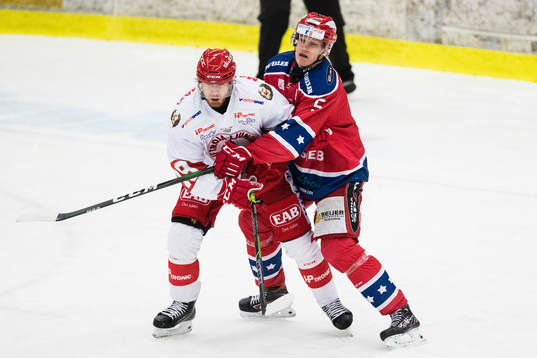 Trojas Victor Romfors och Huddinges Alexander Svarvén